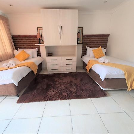 The Lionfish Guesthouse Pretoria Bagian luar foto