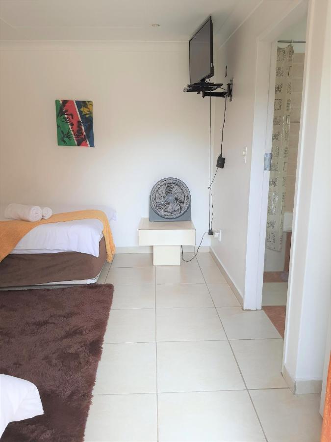 The Lionfish Guesthouse Pretoria Bagian luar foto