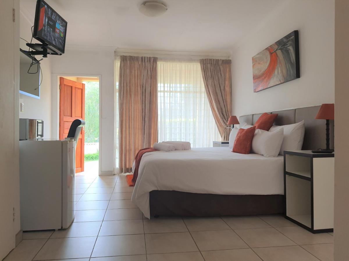 The Lionfish Guesthouse Pretoria Bagian luar foto